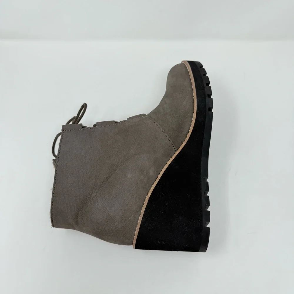 New Eileen Fisher Alpine Graphite Lamb Fur Ankle Wedge Boots Sz US 8